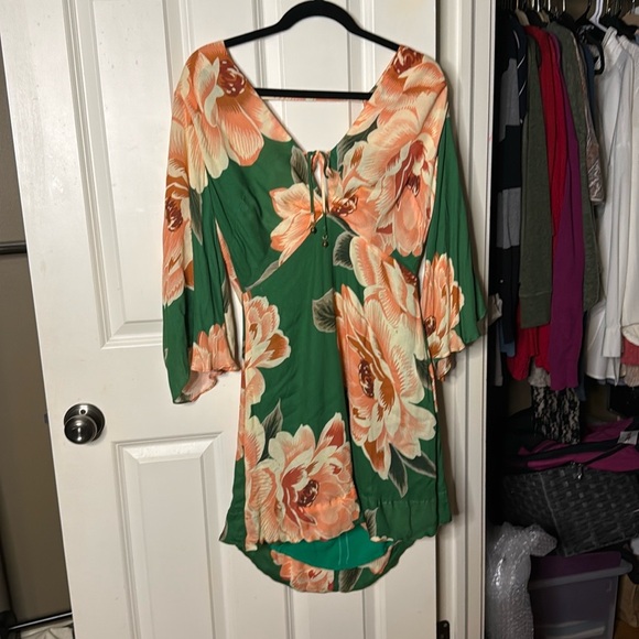 FARM Rio Green Floral Long Sleeve Short Dress - Picture 2 of 3